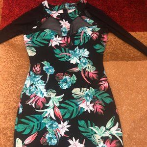 NWOT Cute and Trendy Guess LA Womens dress